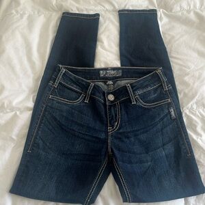 Silver Jeans: Suki Style. Skinny Jeggings